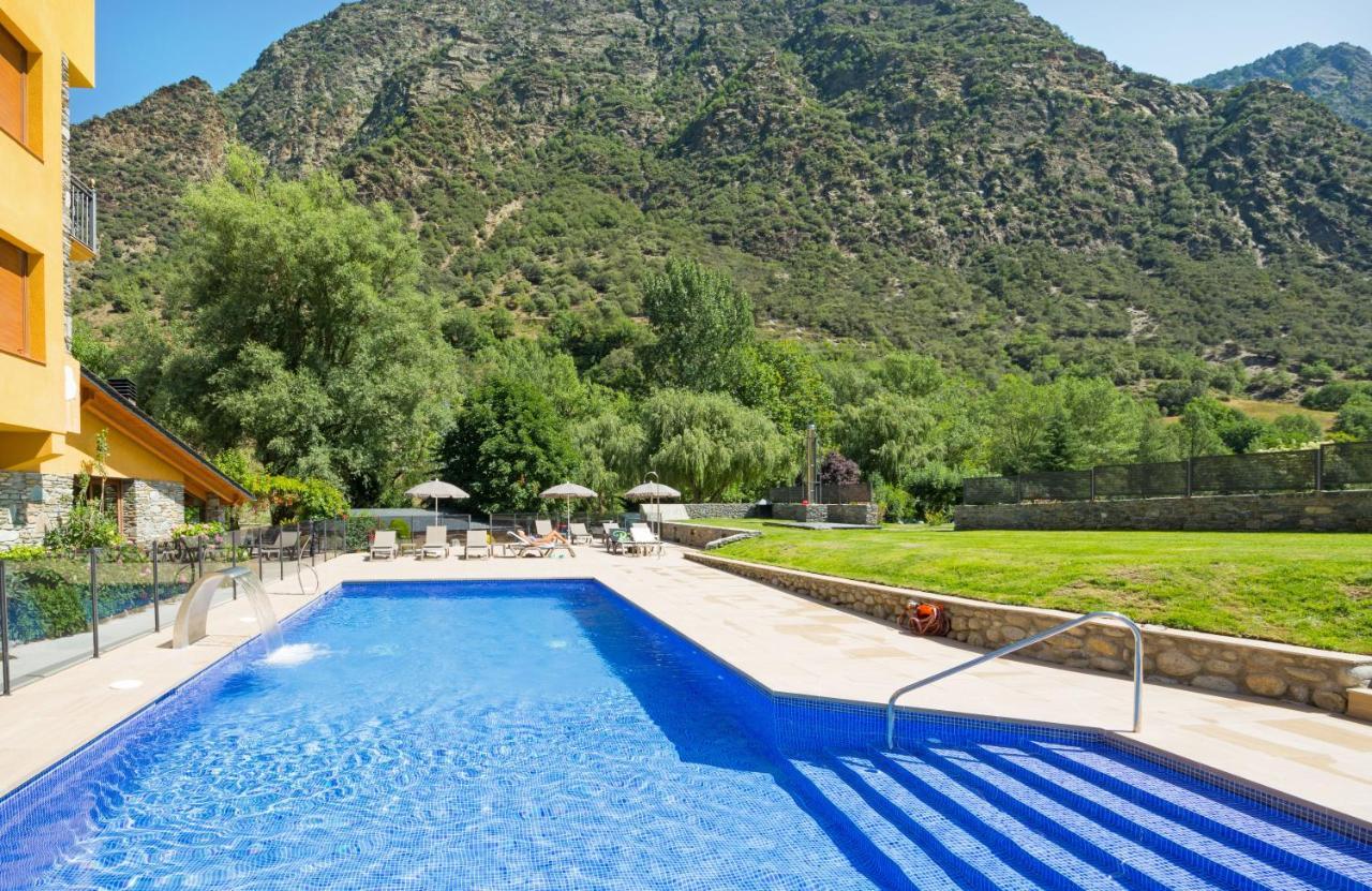 Hotel Restaurant Castellarnau Ес-Кало Екстер'єр фото