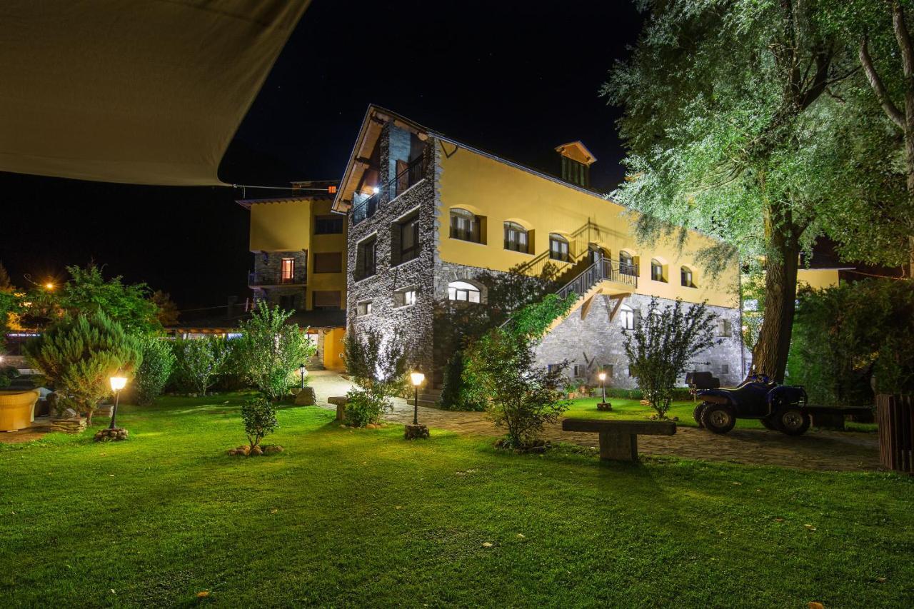 Hotel Restaurant Castellarnau Ес-Кало Екстер'єр фото